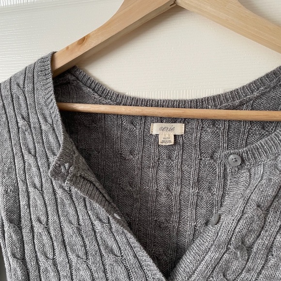 ✿ Aerie Grey Cable-knit Button-up Cardigan Size XS - Picture 2 of 3